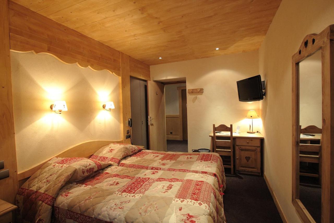 Logis Hotel & Spa Beau-Site Saint-Jean-de-Sixt Pokoj fotografie